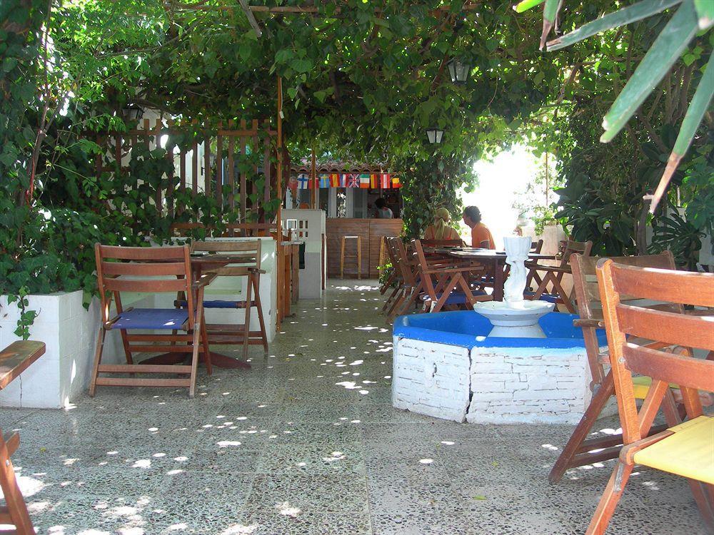 Hotel Dionysis Studios Adamantas  Екстериор снимка
