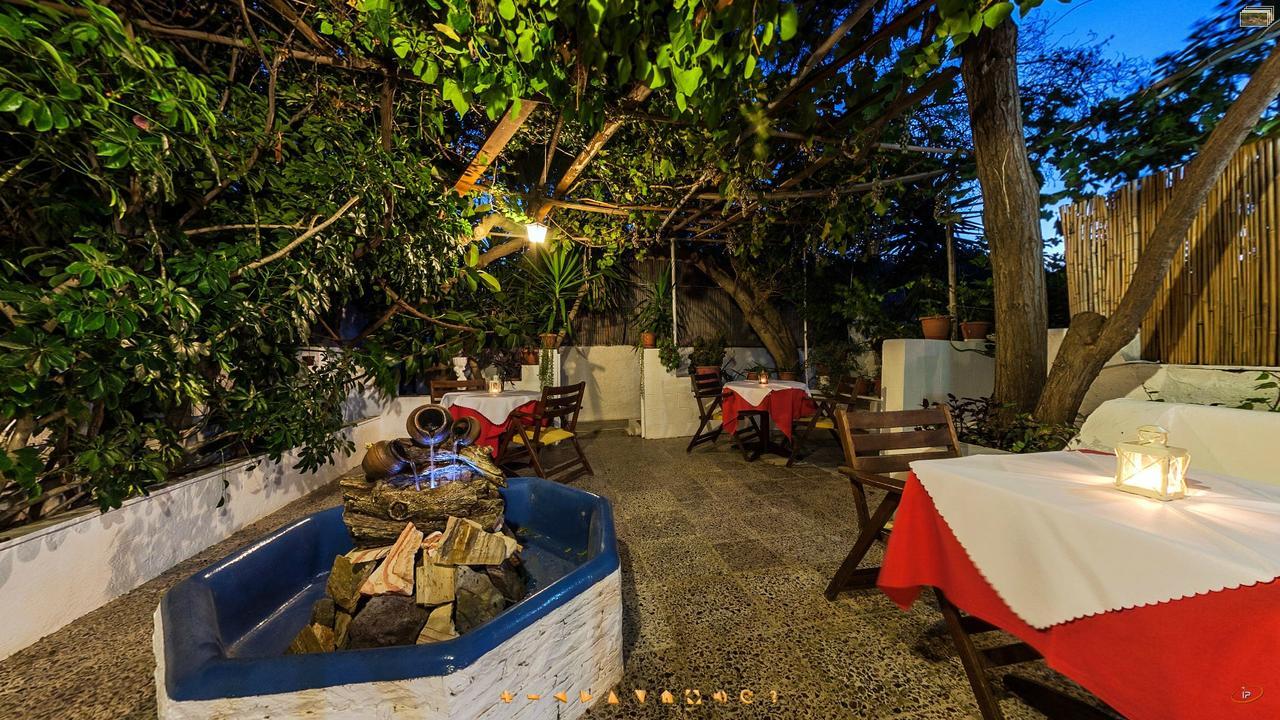 Hotel Dionysis Studios Adamantas  Екстериор снимка